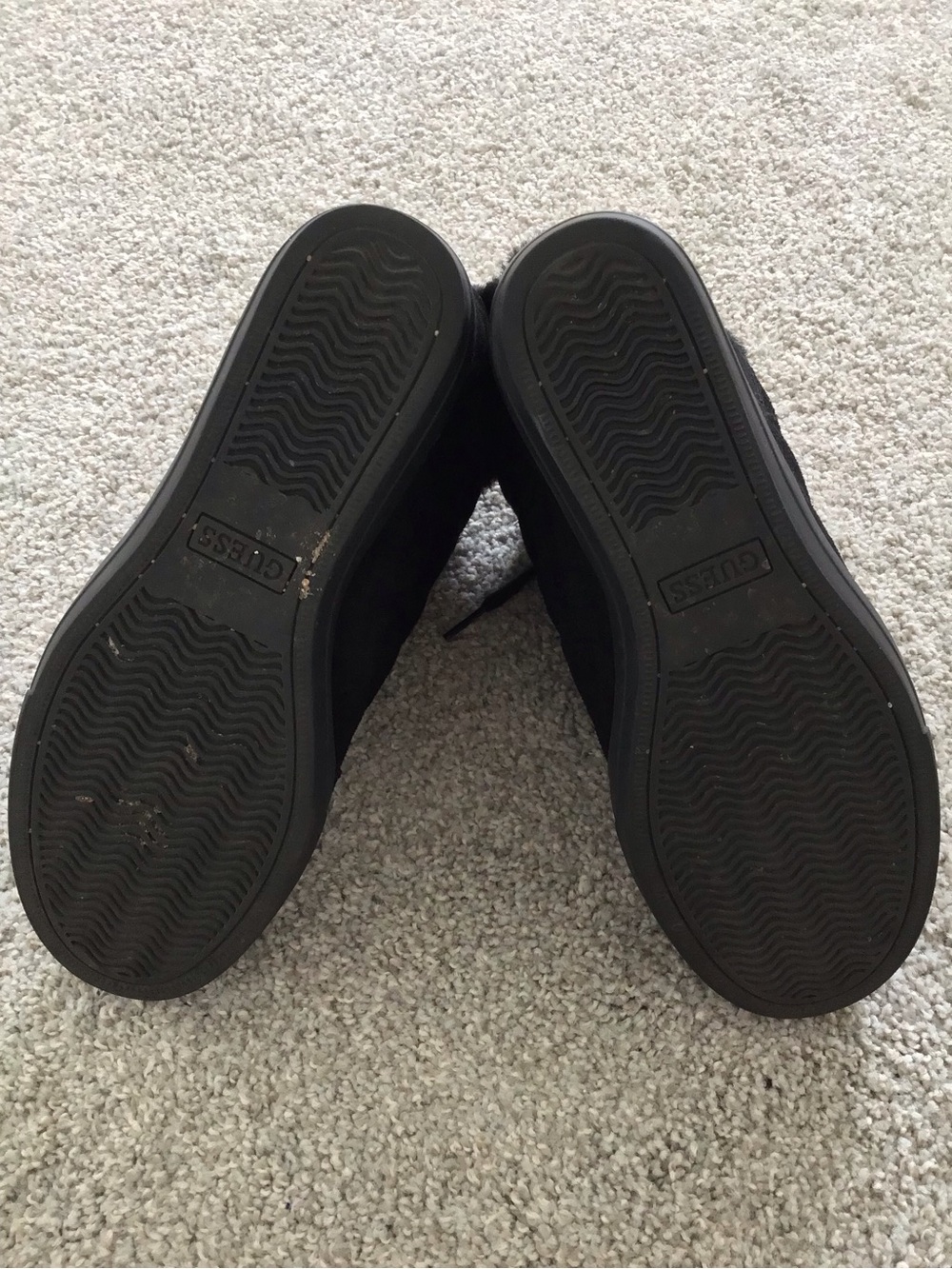 GUESS Black Faux Fur Lace-Up Women’s Wedge Sneaker Booties, size 8.5 - Picture 7 of 7
